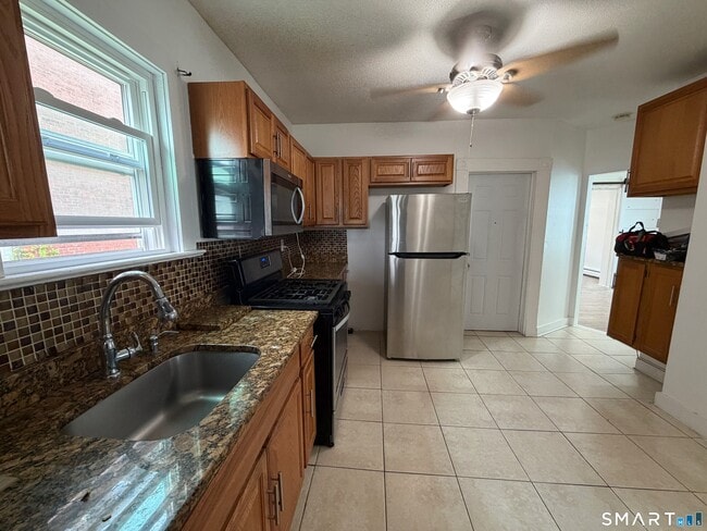 Photo - 128 Bartholomew Ave