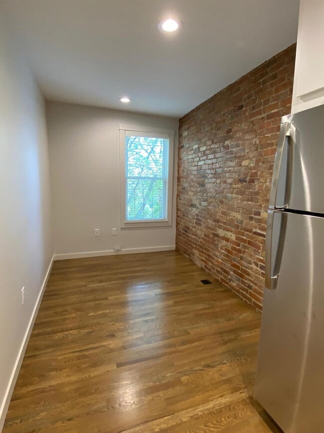 Photo - 2 Belvidere Pl Unit 2