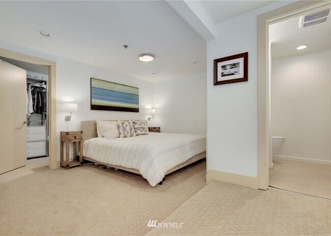 Photo - 500 5th Ave W Unit 101