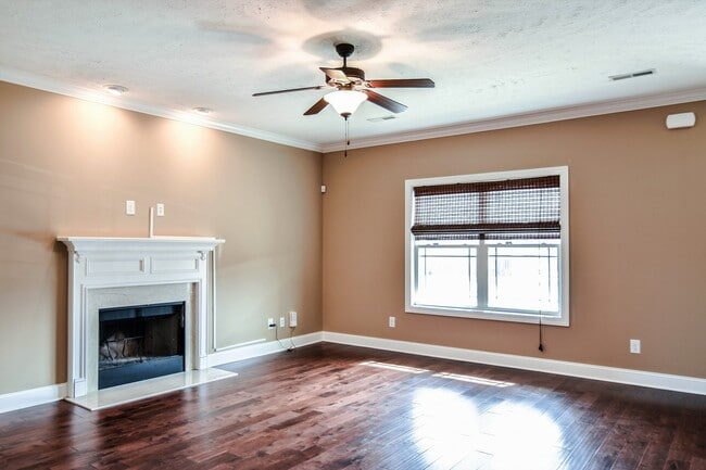 Photo - Pet Friendly Three Bedroom with Bonus!