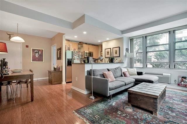 Photo - 149 Essex St Unidad 2P