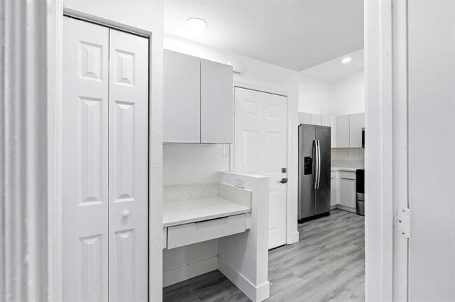 Photo - 18650 SW 28th Ct