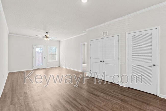 Photo - 5004 Greer Dr