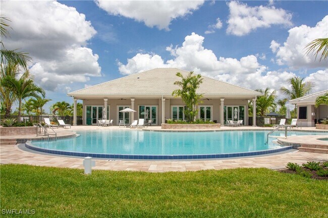 Building Photo - 207 Indies Dr E Unit 201