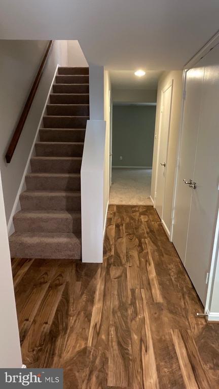 Photo - 10364 College Square