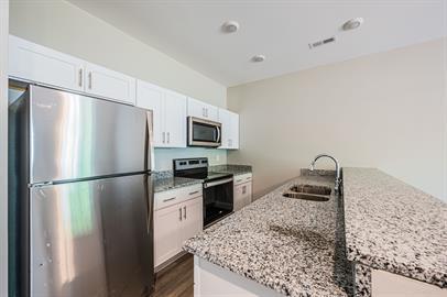 1011 Campbell Lane