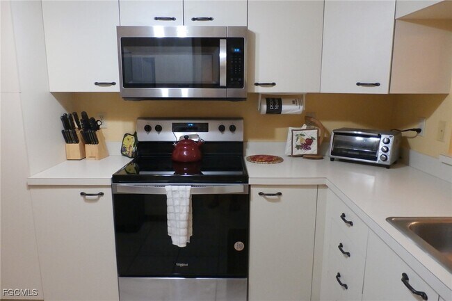 Photo - 12150 Kelly Sands Way Unit 620