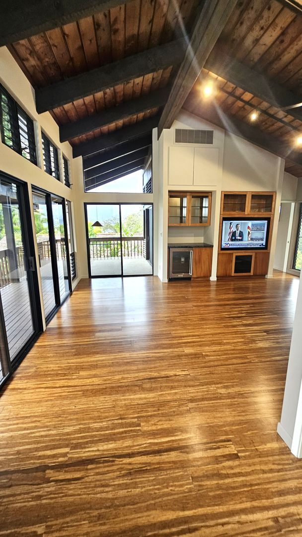 Photo - Kaneohe Bay 4/3.5 with way to much to list!