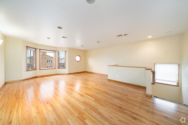Building Photo - 162 W 53rd St Unit 2 Rental