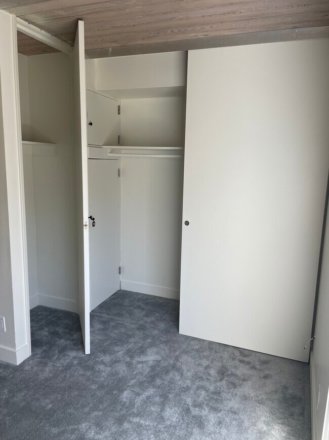 Photo - Cedar Crest Apartments