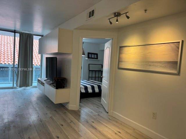 5085 NW 7th St Unit 512