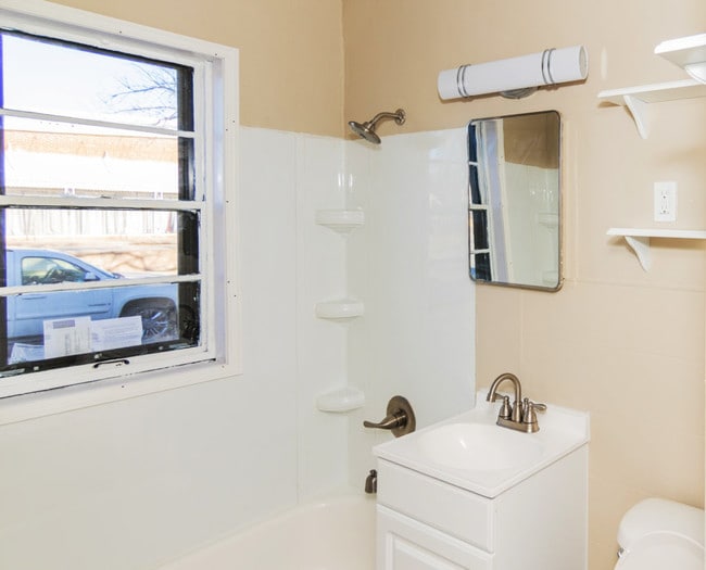 Sandstone Apartments Wichita, KS