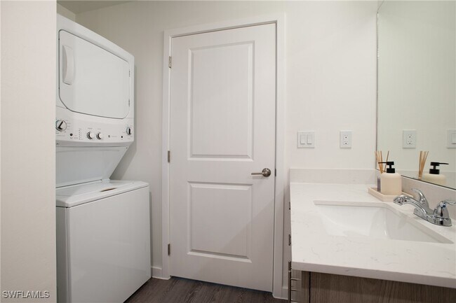 Photo - 3260 Stockton St Unit A1