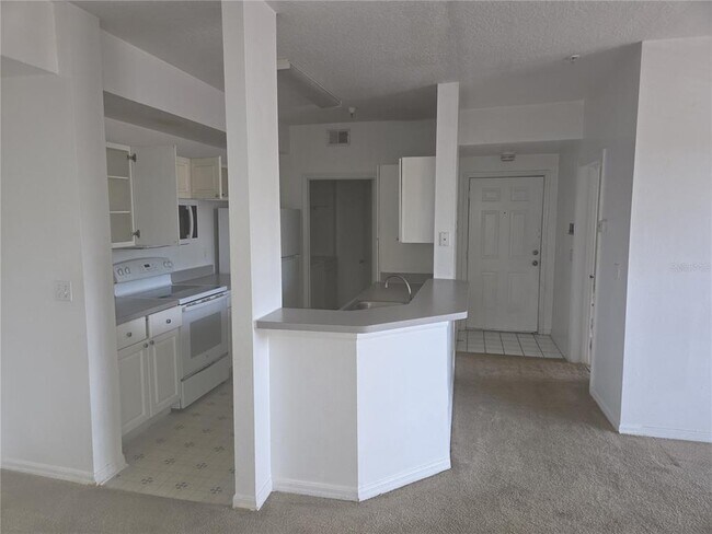 Photo - 5566 Metrowest Blvd Unit 2-205