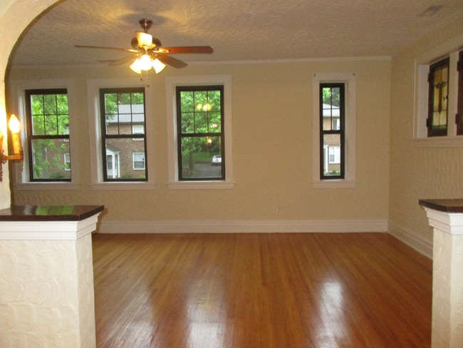 Photo - 1079 Terrace Dr House