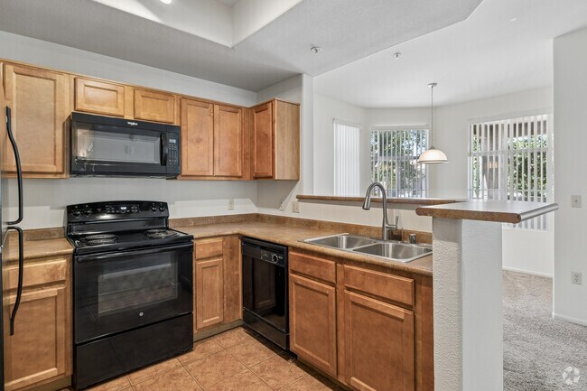 2BR, 2BA - 1,118SF - Kitchen/Dining Room