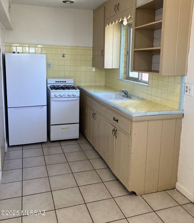 Photo - 2908 N Euclid Ave Unidad B