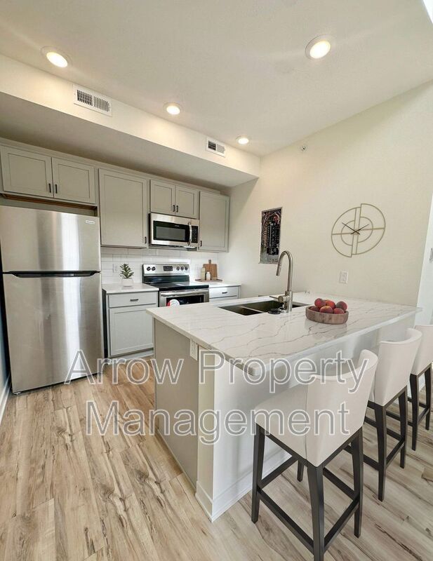 Photo - 2230 R St Unit 12