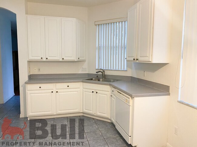 Photo - 596 Neumann Village Ct