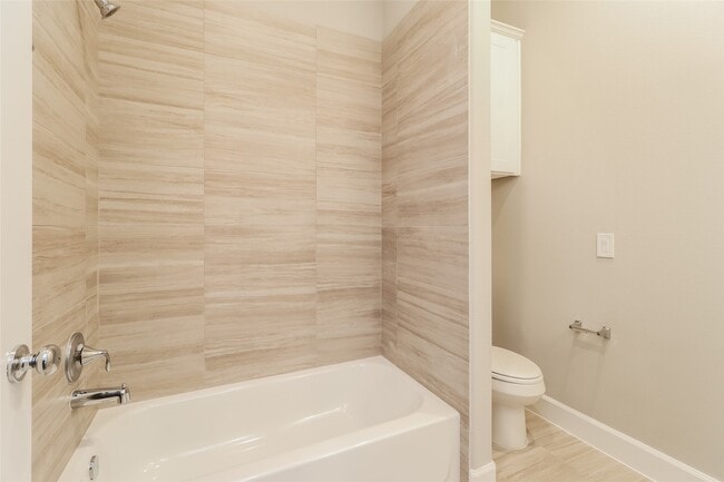 Photo - 5107 Royal Heath Dr