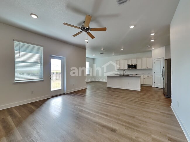 Photo - 37963 Dusty Saddle Ln