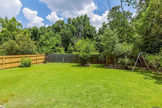 Photo - 9319 Boone Ave