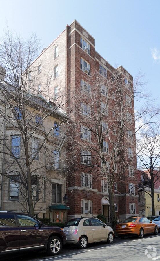 1916 R St NW - 1916 R St NW Apartments
