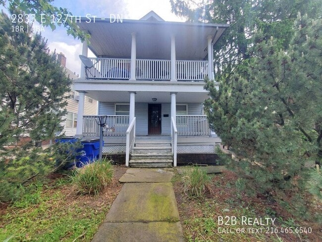 Building Photo - 2833 E 127th St Unit DN