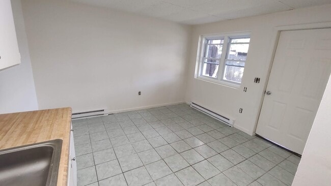 Photo - 34 Railroad St Unit Apt 11