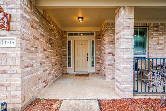 Photo - 4815 Hackamore Brook Ct