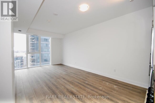 Photo - 20 Gatineau Dr