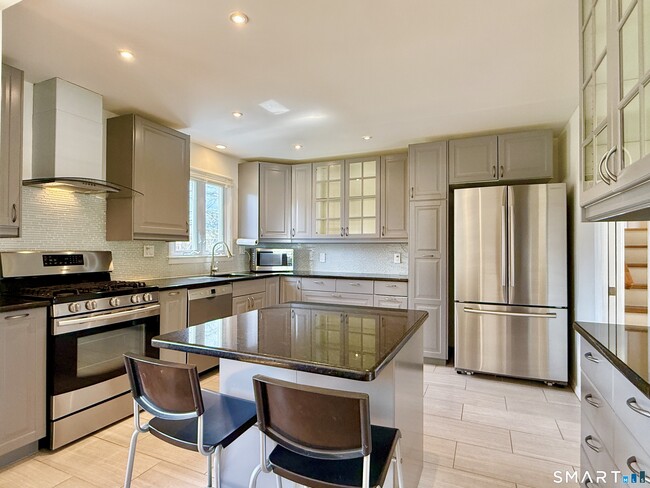 Photo - 47 Fuller Dr