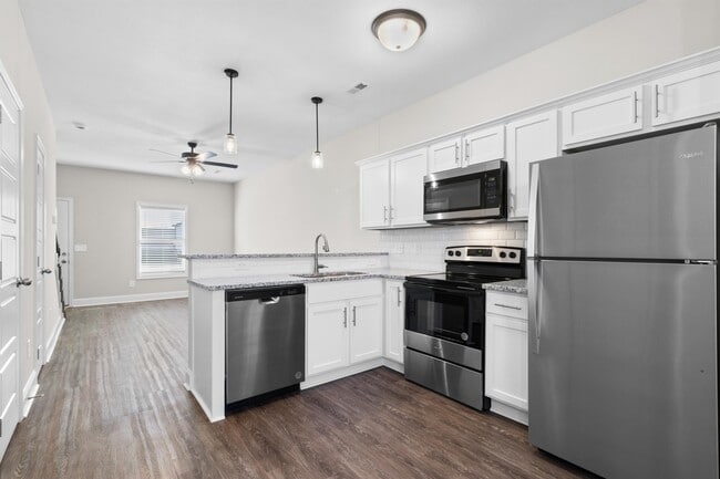 Photo - 203 Copeland Rd