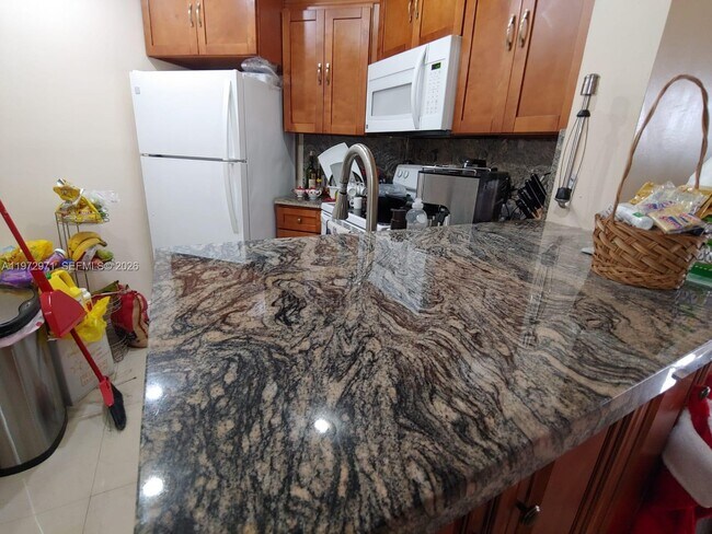 Photo - 690 W Park Dr Unit 2-204