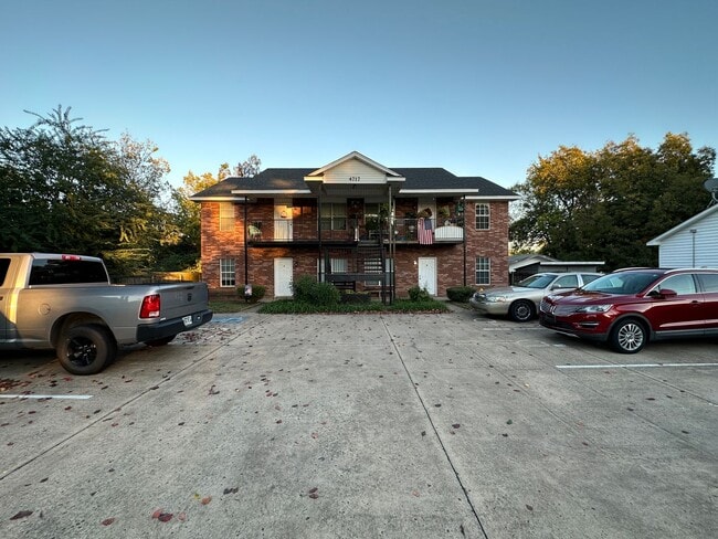 Building Photo - 4717 S.29th Street-C Unit C
