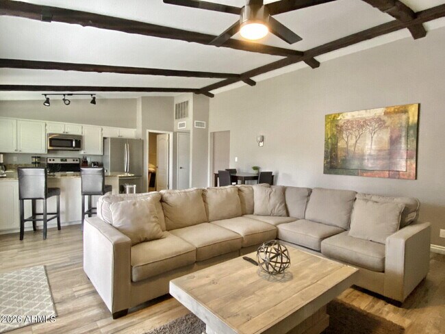 Photo - 2303 S Cottonwood Dr