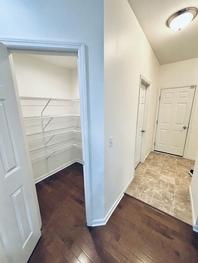 Photo - Beautiful 4 Bedroom Single Family Home in Prime Shakopee Neighborhood