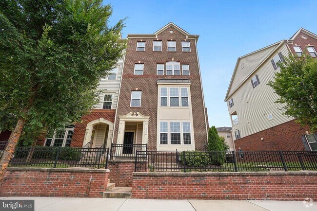 Building Photo - 8125 Greenbelt Station Pkwy Rental