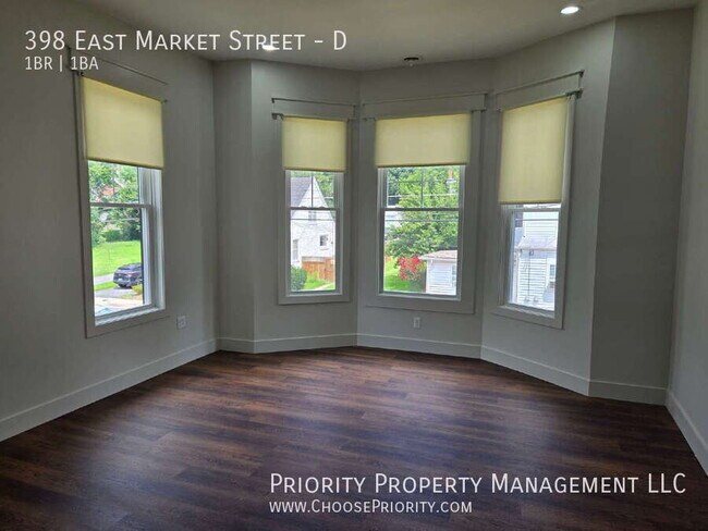 Photo - 398 E Market St Unit D