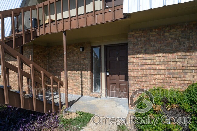 Photo - 3388 McGehee Rd Unidad Apt E