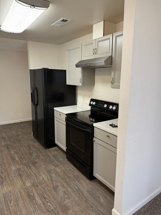 Photo - 3-bedroom, 2-bathroom home in Redding Updated Interior!