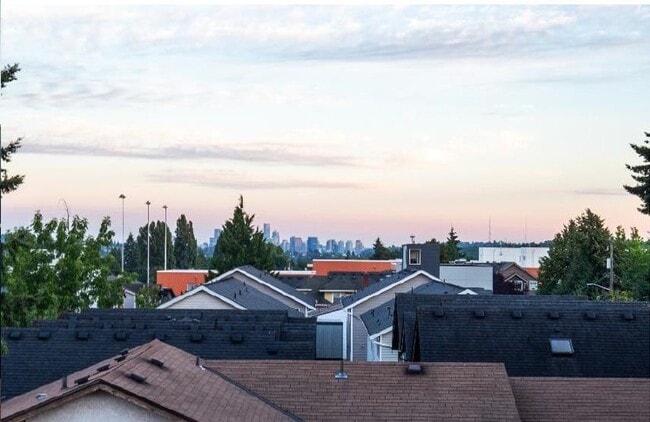 Photo - 1408 N 95th St