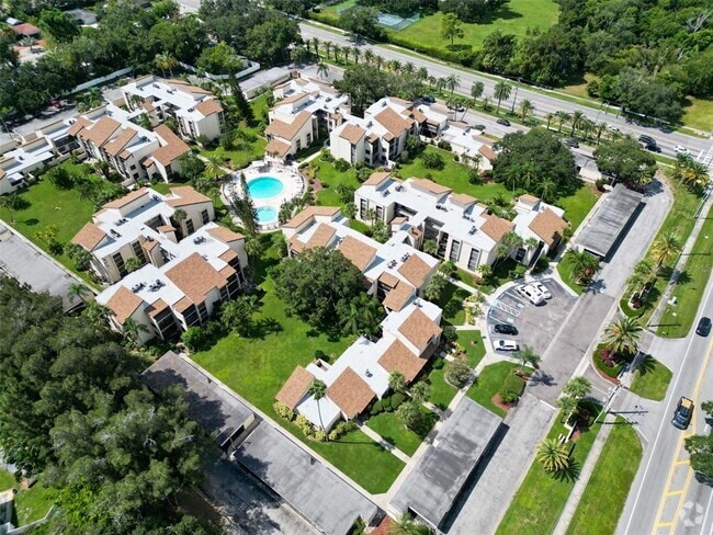 Building Photo - 2211 Belleair Rd Rental
