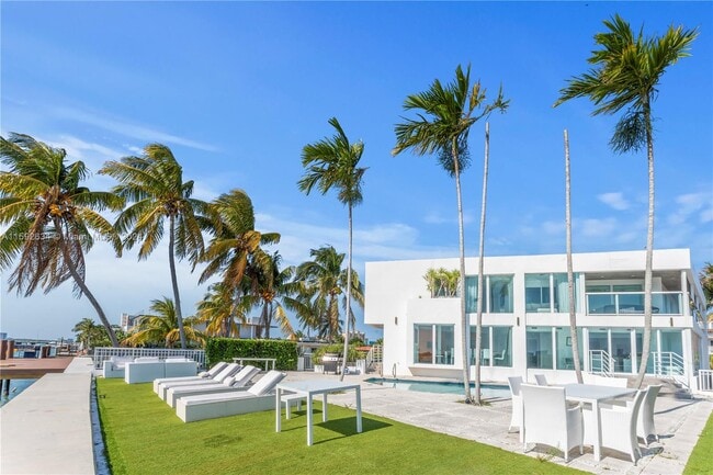 Photo - 7504 W Treasure Dr