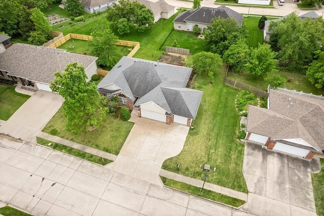 Photo - 4200 Cedar Crest Ln