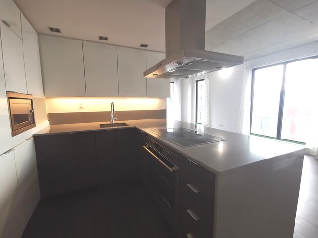 Photo - 738 Rue St-Paul Ouest Unité 702