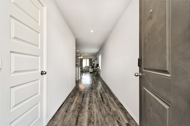 Photo - 7915 Meadow Cranesbill Ln