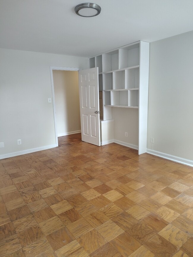 Photo - ?? Your Dream Home Awaits! Spacious 4-Bedroom Home