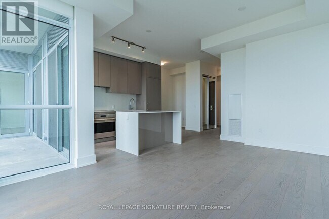 Photo - 1 Yorkville Ave Unit 5606