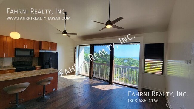 Unique 2 bedroom 1 bath in the Makaha vall... - Unique 2 bedroom 1 bath in the Makaha vall... Apartment Unit #49C